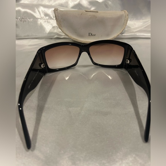 Authentic Christian Dior “Dior Rain 2” Vintage Sunglasses PreOwned with Crystals - Picture 3 of 11